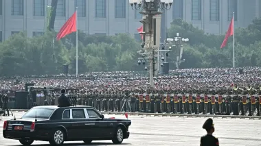В Пекине проходит масштабный военный парад