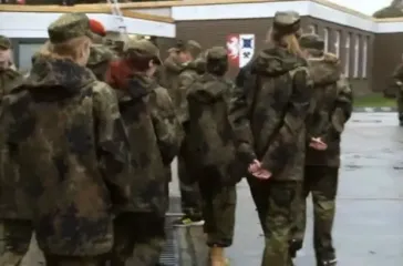 Будут мобилизовывать даже женщин: в Германии сделали тревожное заявление