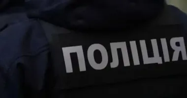 Хотів "попити води", а вчинив розбій: у Харкові чоловік пограбував 82-річну жінку
