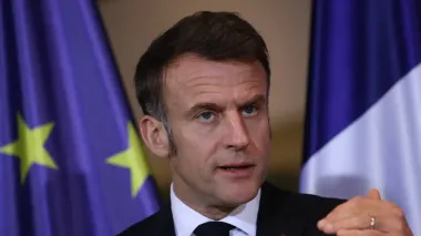 Макрон заявил о завершении работы над гарантиями безопасности для Украины