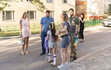Мережа DOMINO допомогла понад 100 сім'ям переселенців зібрати дітей до школи, - Шухнін