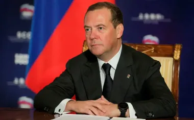 Медведев угрожает оккупацией новых территорий Украины взамен на замороженные активы РФ