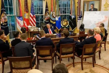 Трамп устроил спор во время разговора с лидерами Европы и Зеленским — BILD