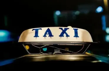 Таксистам в Україні загрожують штрафи за російську мову: названо суми
