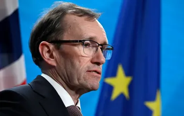 Норвегия вслед за ЕС снизила ценовой потолок на российскую нефть