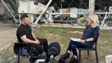Зеленський відхилив запрошення Путіна приїхати до Москви: "Він може приїхати до Києва"