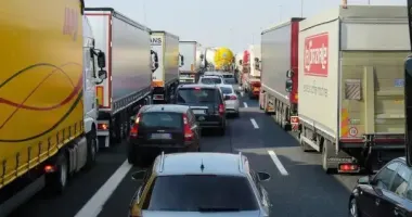 Польські фермери блокують рух вантажівок на кордоні з Україною