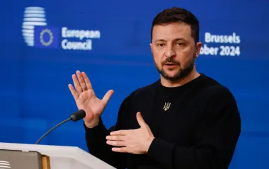 Зеленский: гарантии безопасности имеют "содержательные вещи" на земле, в небе и на море