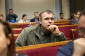 "Влада стріляє собі в ногу" рішенням щодо виїзду чоловіків 18–22 років: нардеп сделал резкое заявление