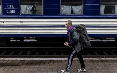 УЗ возобновила движение поездов в Славянск после обстрела, но они ходят с задержками