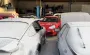 Porsche, Mercedes и DeLorean: обнаружен заброшенный автосалон с редкими ретроавто (видео)