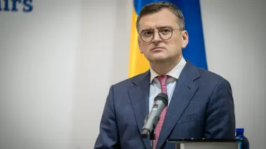 ЗМІ дізнались про "втечу" Кулеби до Польщі через заборону полишати Україну ексдипломатам