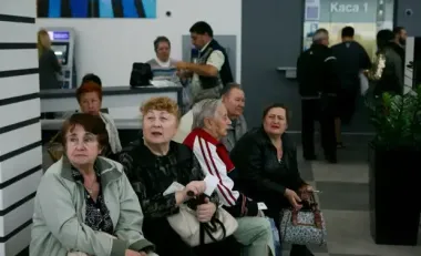Головне дожити: кому обіцяють підвищення пенсії після 65 років
