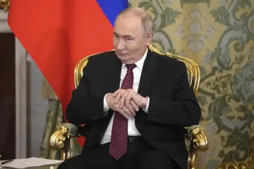 Путин мог быть в Сочи под атакой дронов: его самолет до сих пор в городе, — СМИ