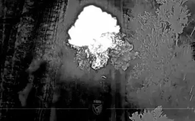 79th Brigade kamikaze drone drops anti-tank mine munition on occupier. VIDEO