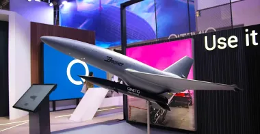 Представлен БПЛА Banshee Jet80+ со сверхзвуковой ракетой Rattler: где его применят