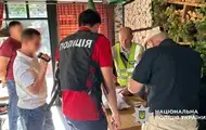 Продавав "бронь" за $10 000: у Києві затримали посадовця Міноборони