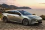 Лучше Camry и Avalon: Toyota представила недорогую альтернативу Tesla Model S (фото)