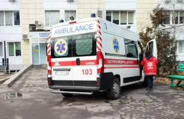 На Дніпропетровщині 2-річний хлопчик вистрелив собі в голову з пістолета