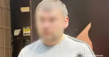 У Тернополі чоловік побив комунальника і накинувся на поліцейських