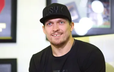 "Очень умный боксер": Усик назвал победителя мегабоя Альварес - Кроуфорд