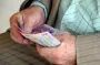 Замороження пенсійних виплат: хто може залишитися без грошей і як цього уникнути