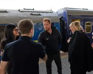 В Киев прибыли британский принц Гарри и глава МИД Польши Сикорский