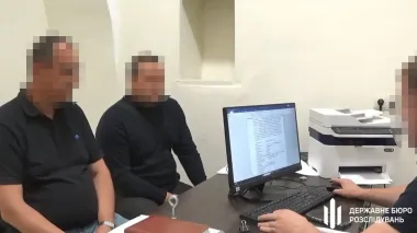 ДБР: Керівник району на Львівщині розікрав мільйони на армійському майні