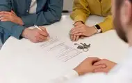 Рієлтори проти орендарів: українці вимагають регуляції