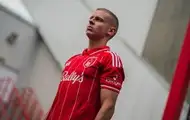 Зінченка офіційно представили у Ноттінгем Форест