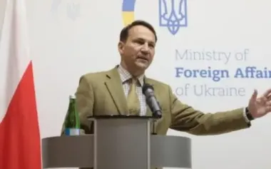 Intensified Russian attacks after Alaska summit show Moscow does not want peace – Sikorski