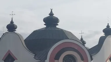 В Польше с украинской церкви срезали крест, посол Украины требует наказания виновных