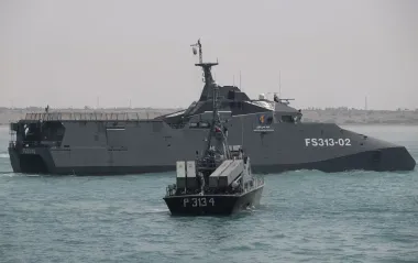 Мирный рекорд: Австралия инвестирует миллиарды в подводные лодки и военные корабли