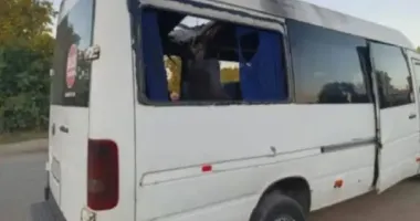 Россияне атаковали автобус в Запорожской области