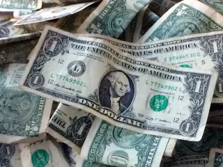 Курс долара в Україні — що буде з валютою до кінця вересня