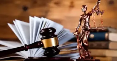 У Хмельницькому судили організатора схеми незаконного продажу гуманітарних авто