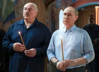Лукашенко и Трамп: почему их "флирт" работает на Путина — белорусский оппозиционер объяснил