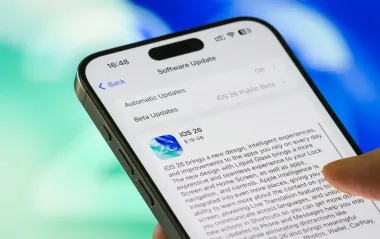 Apple сегодня представит обновление iOS 26: что изменится в iPhone