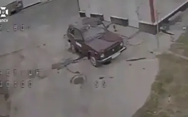 Border guards use drones to destroy Niva vehicle, shelters and enemy troops. VIDEO