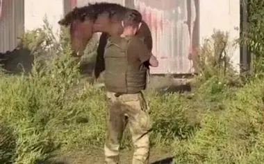 Occupier shoots horse for fun in occupied Ukrainian village: "I hit all bullets in its head, f#ck". VIDEO 18+