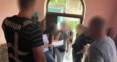 Во Львове мужчина принудил дочь к фиктивному браку ради отсрочки для "клиента"