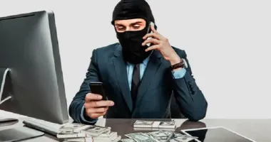 Женщину заставили прислать полмиллиона в плюшевом мишке для фальшивого спасения любимого (фото)