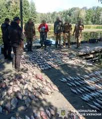 Рыбалка в Чернобыльской зоне: полиция изъяла 200 кг радиационной рыбы