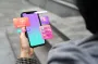 Ваш смартфон уже вам не принадлежит: как покупка техники превратилась в "аренду" (фото)