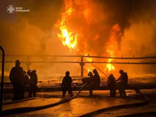 "Очередная комплексная атака": россияне ночью ударили по инфраструктуре Укрзализныци и Черкасской области