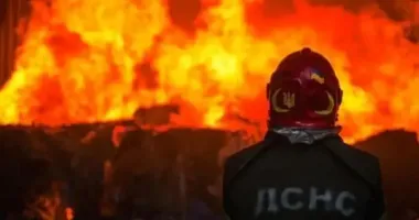 На Полтавщине обломки сбитого дрона вызвали пожар на предприятии