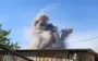 Мощные прилеты в Донецке: над городом виден дым