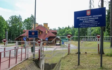Польща депортує українця, який запускав дрон над будівлями уряду