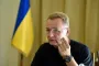 "Телефон начал виснуть": в кабинете Садового нашли прослушку (видео)