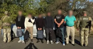 На Одещині прикордонники затримали порушників, які заплатили 45 тисяч доларів, щоб втекти з України